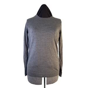 Banana Republic Merino Wool Gray Sweater - Size Large